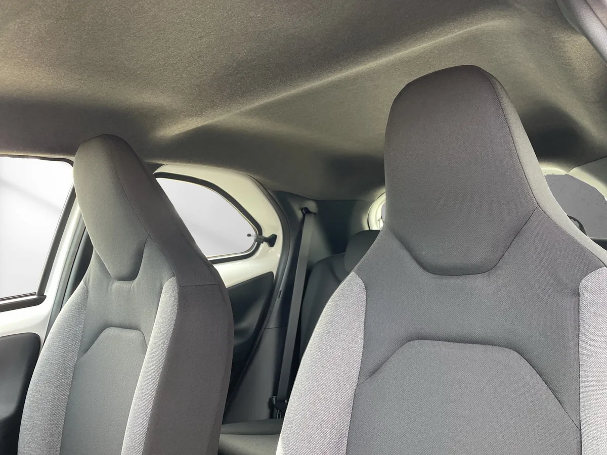Aygo X 1.0 Play