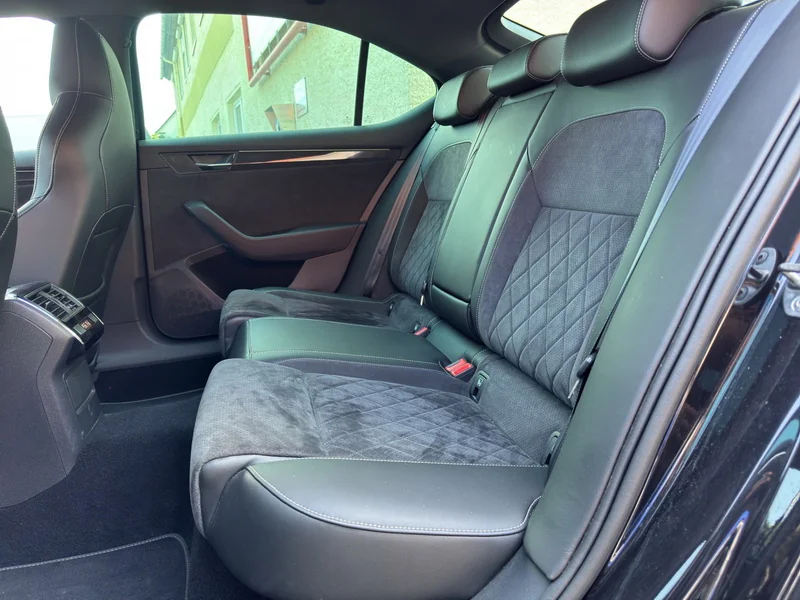 Superb III 2.0 TDI 4x4 Sportline 