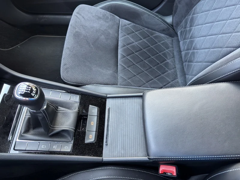 Superb III 2.0 TDI 4x4 Sportline 
