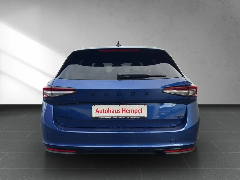Superb Combi IV 2.0 TSI 4x4 DSG Sportline