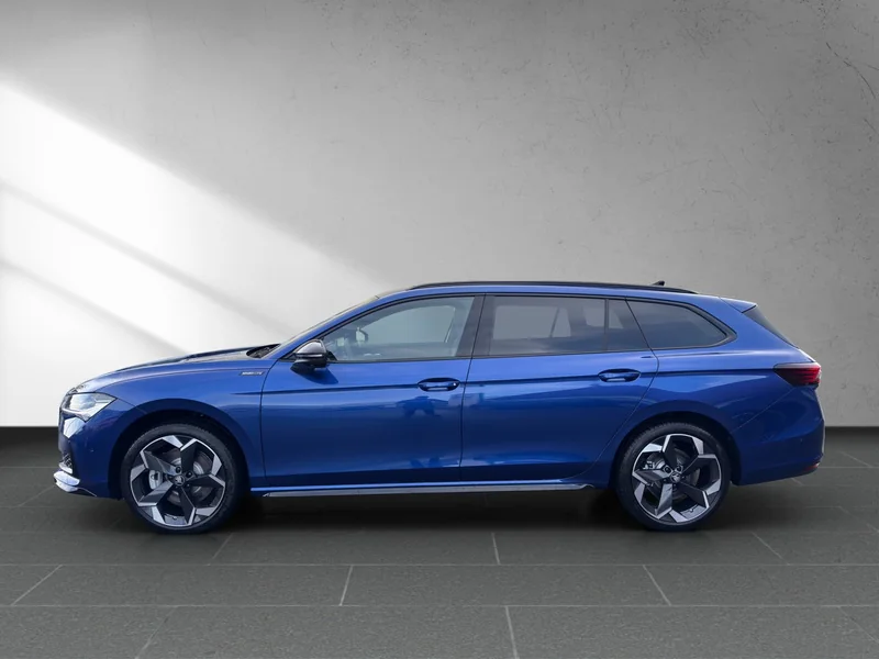 Superb Combi IV 2.0 TSI 4x4 DSG Sportline