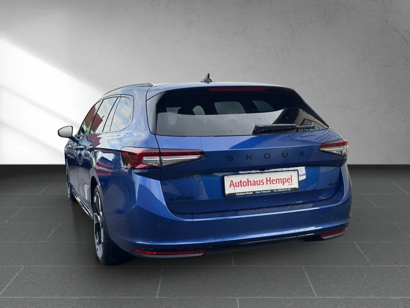 Superb Combi IV 2.0 TSI 4x4 DSG Sportline