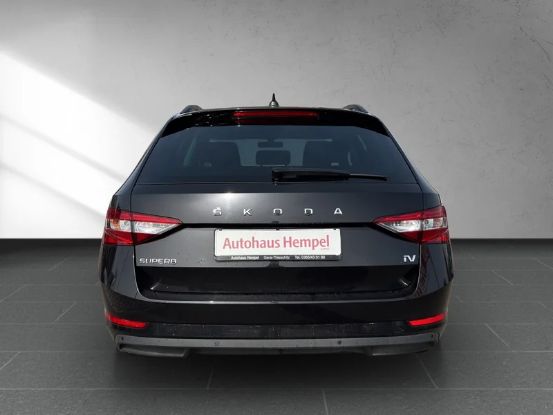 Superb Combi III 1.4 TSI iV DSG