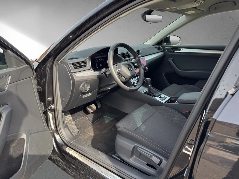 Superb Combi III 1.4 TSI iV DSG