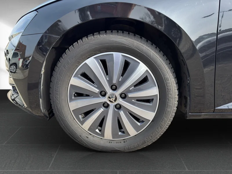 Superb Combi III 1.4 TSI iV DSG