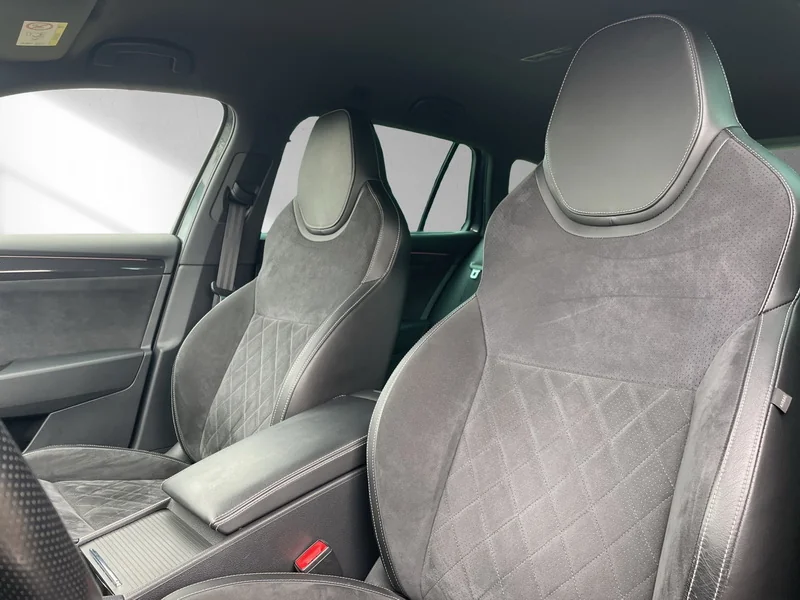 Superb Combi III 2.0 TSI DSG 4x4 Sportline