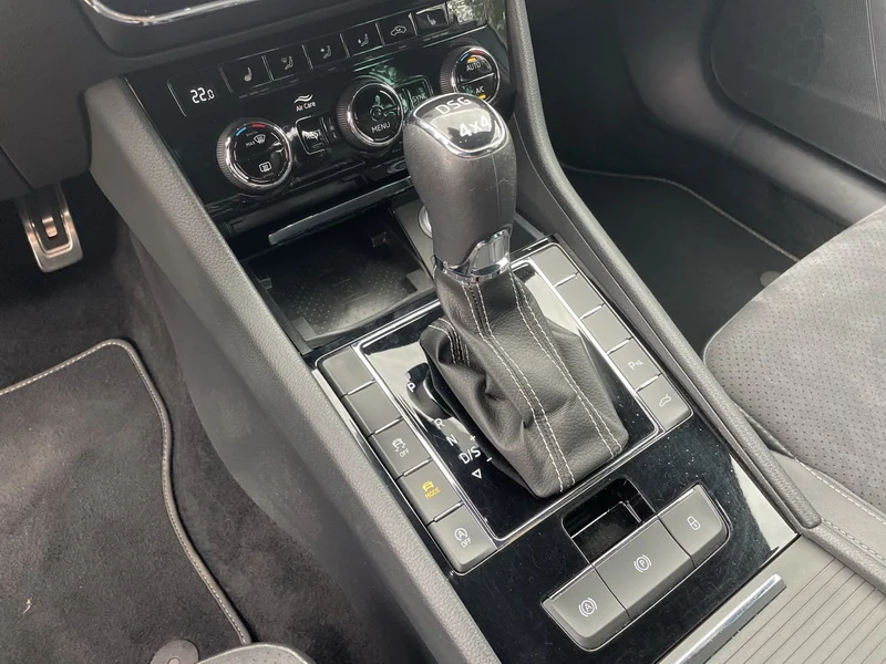 Superb Combi III 2.0 TSI DSG 4x4 Sportline