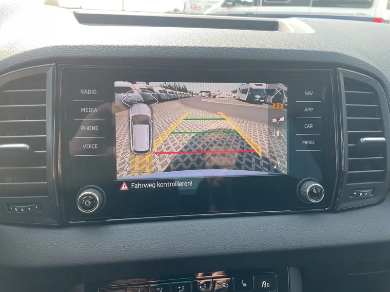 Karoq 1.0 TSI Tour