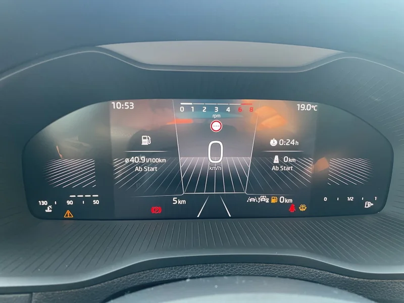 Karoq 1.0 TSI Tour