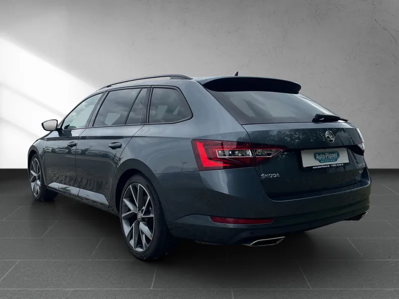 Superb Combi III 2.0 TSI DSG 4x4 Sportline